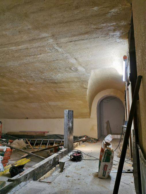 Réfection d'enduits dans une cave à Lyon